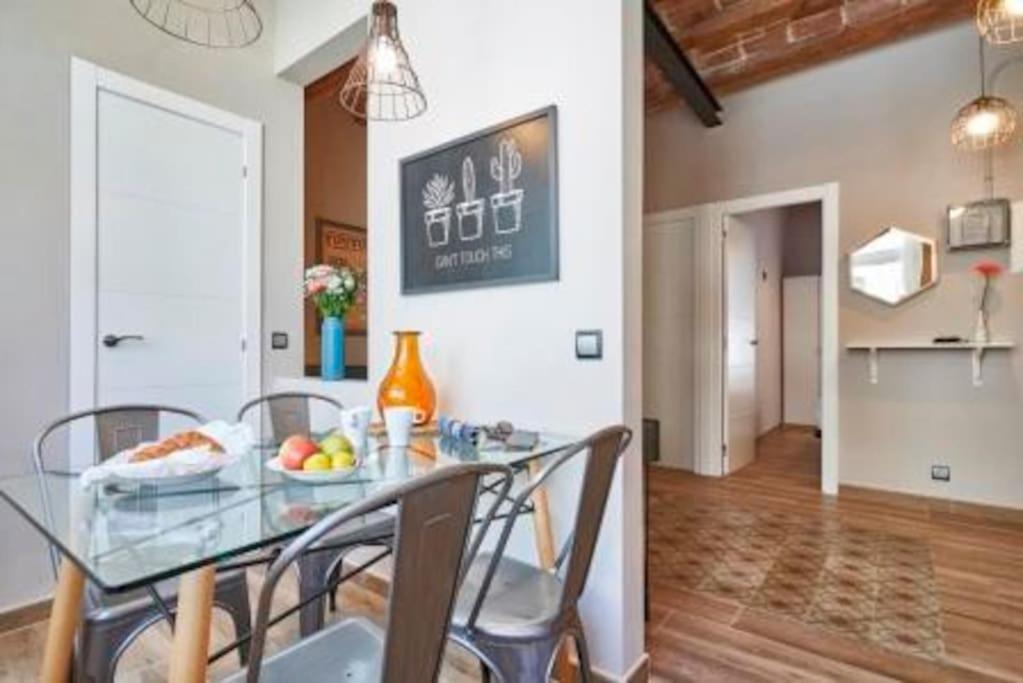 Bebarceloner Sants Apartments - 2 Bedrooms المظهر الخارجي الصورة