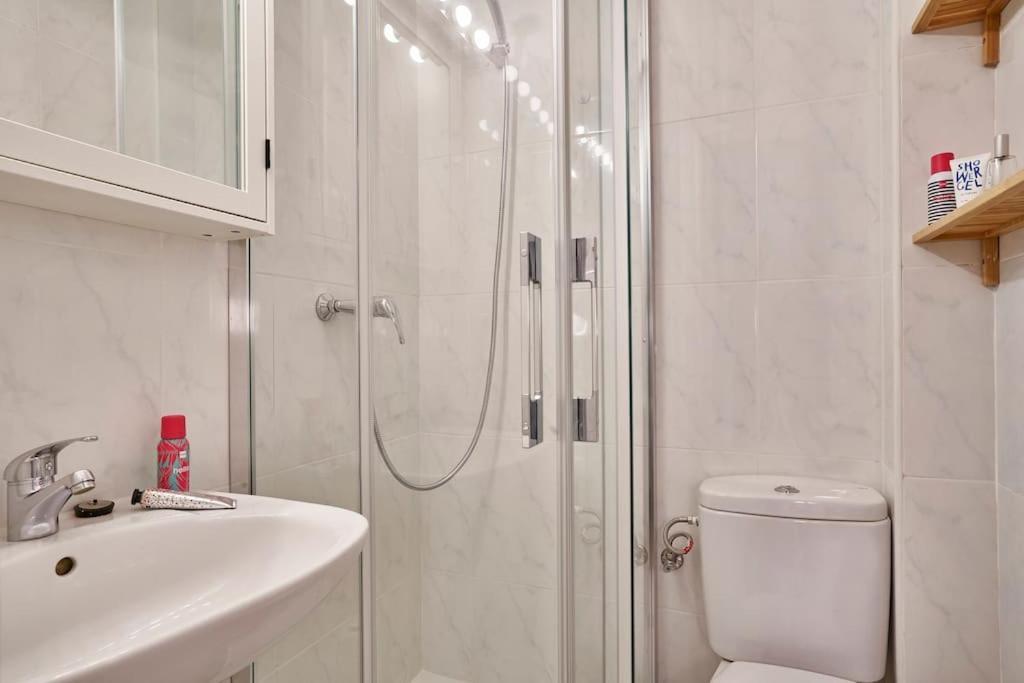 Bebarceloner Sants Apartments - 2 Bedrooms المظهر الخارجي الصورة